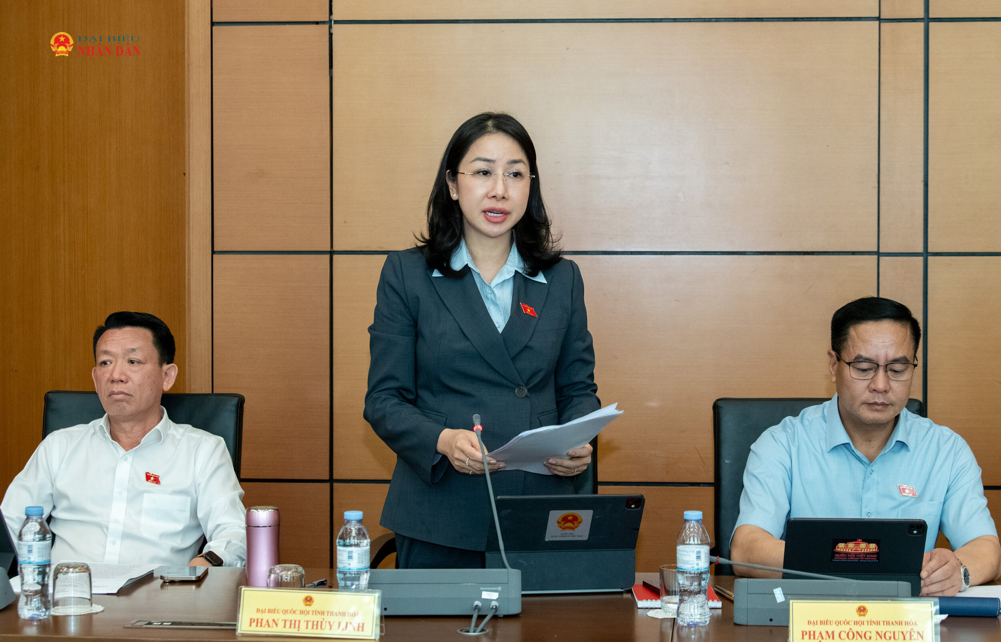 ĐBQH Phan Thị Thùy Linh (Thanh Hóa) phát biểu thảo luận Tổ 3.1