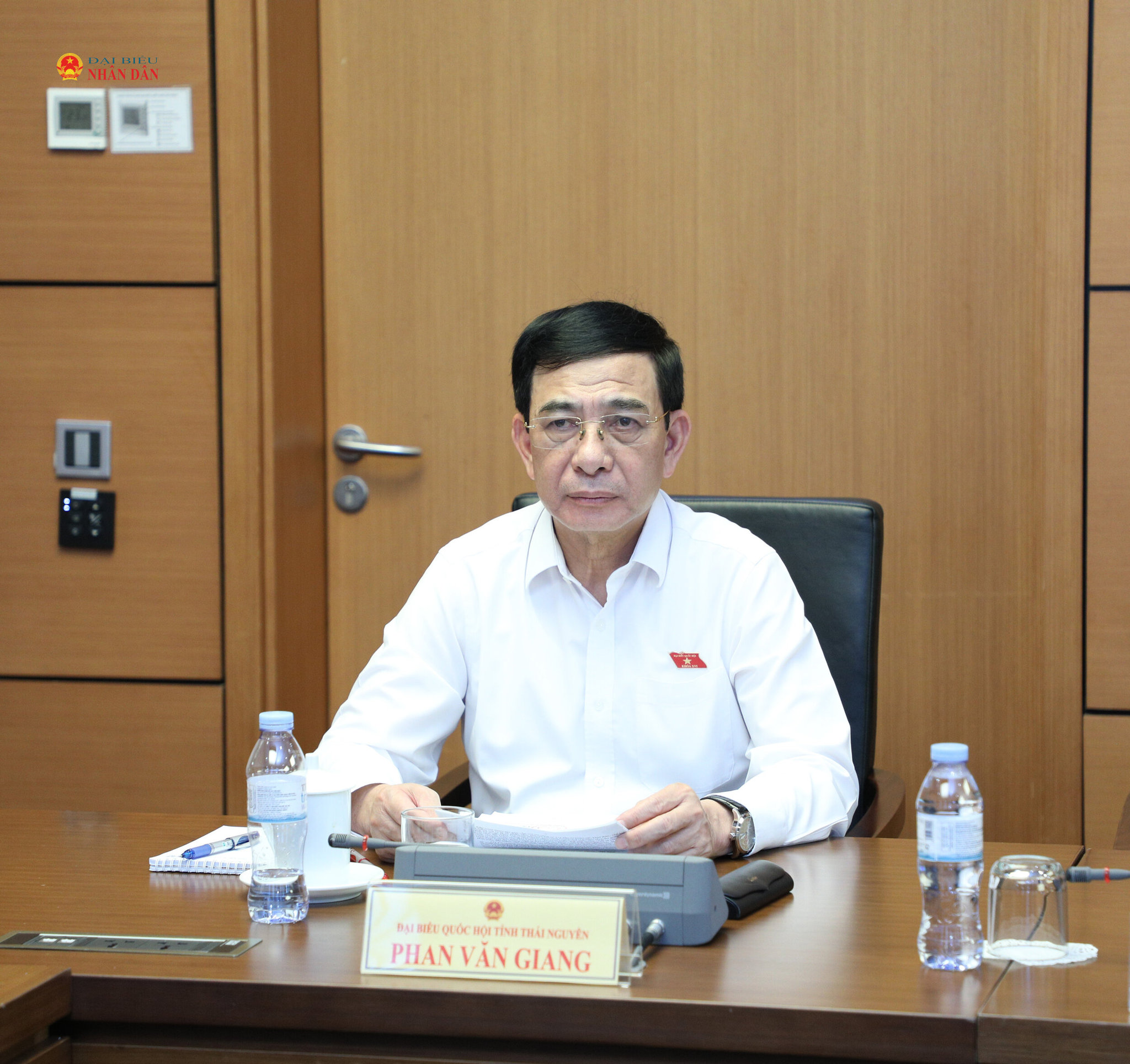 Ủy viên Bộ Chính trị, Phó Thủ tướng Chính, Bộ trưởng Bộ Quốc phòng Phan Văn Giang phát biểu thảo luận tại Tổ 6