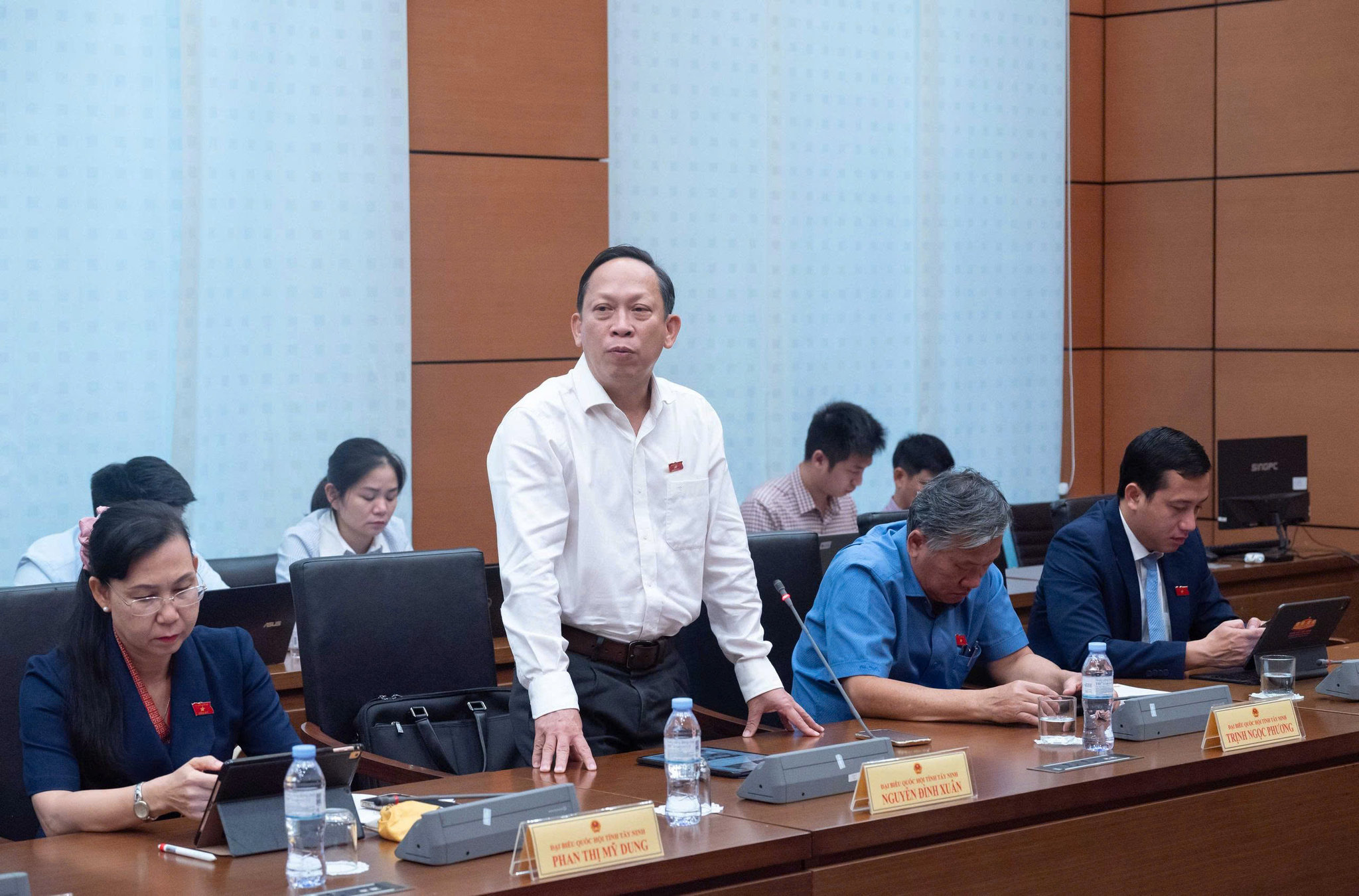 ĐBQH Nguyễn Đình Xuân (Tây Ninh) phát biểu