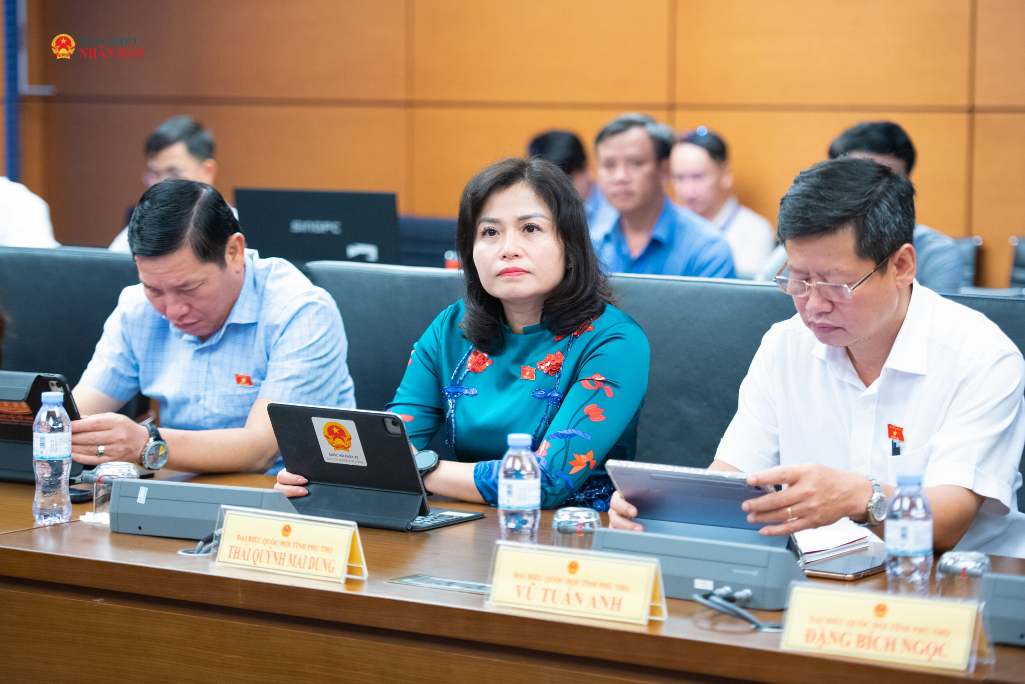 Đoàn ĐBQH Phú Thọ tham gia phiên thảo luận Tổ 15 (2)