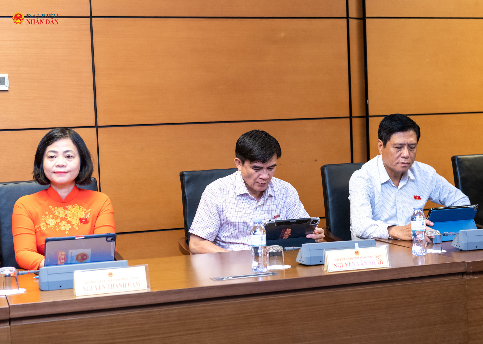Đoàn ĐBQH tỉnh Đồng Tháp tại phiên thảo luận tổ