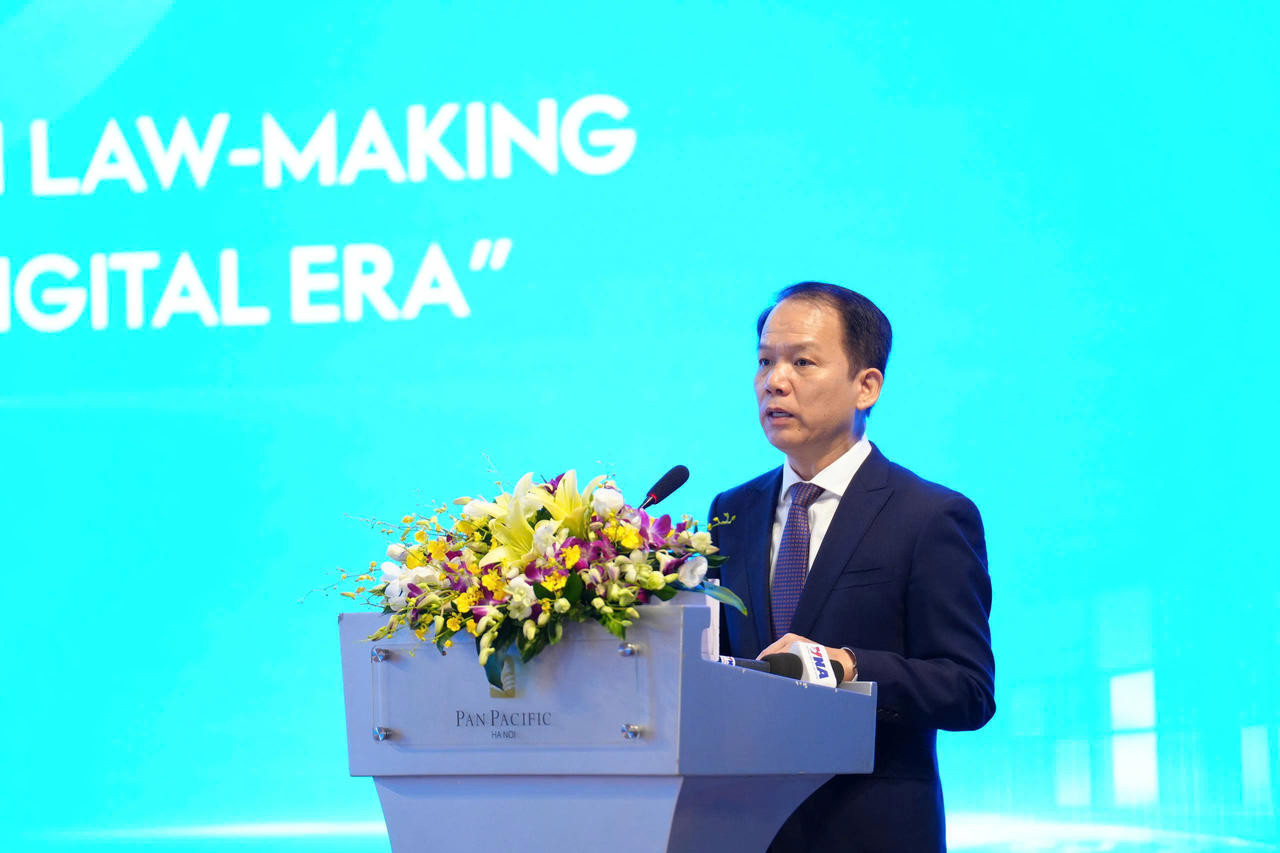 Bộ trưởng Bộ Tư pháp Hoàng Thanh Tùng phát biểu khai mạc Diễn đàn
