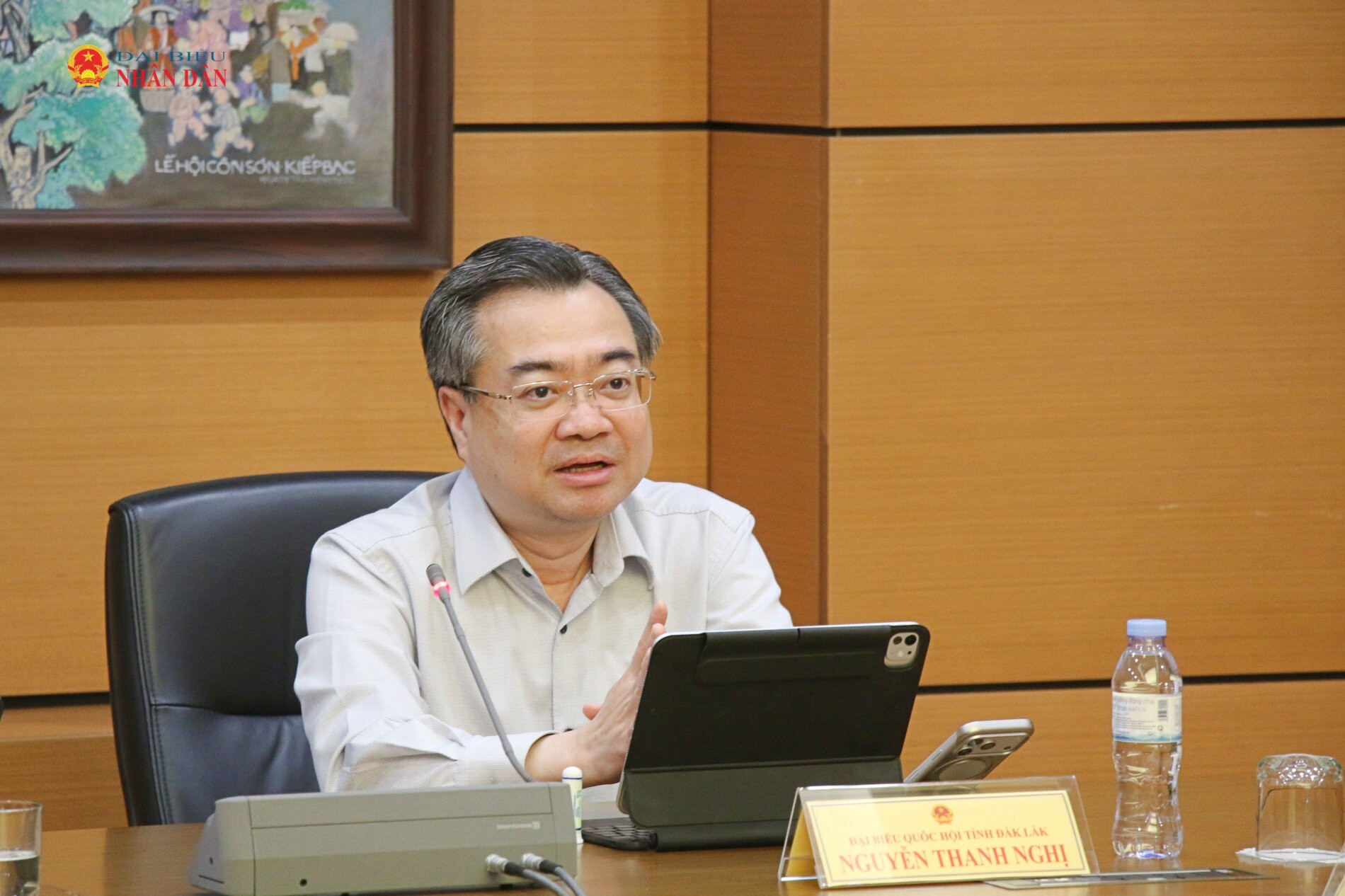 Trưởng Ban Chính sách, chiến lược Trung ương Nguyễn Thanh Nghị, ĐBQH tỉnh Đắk Lắk phát biểu