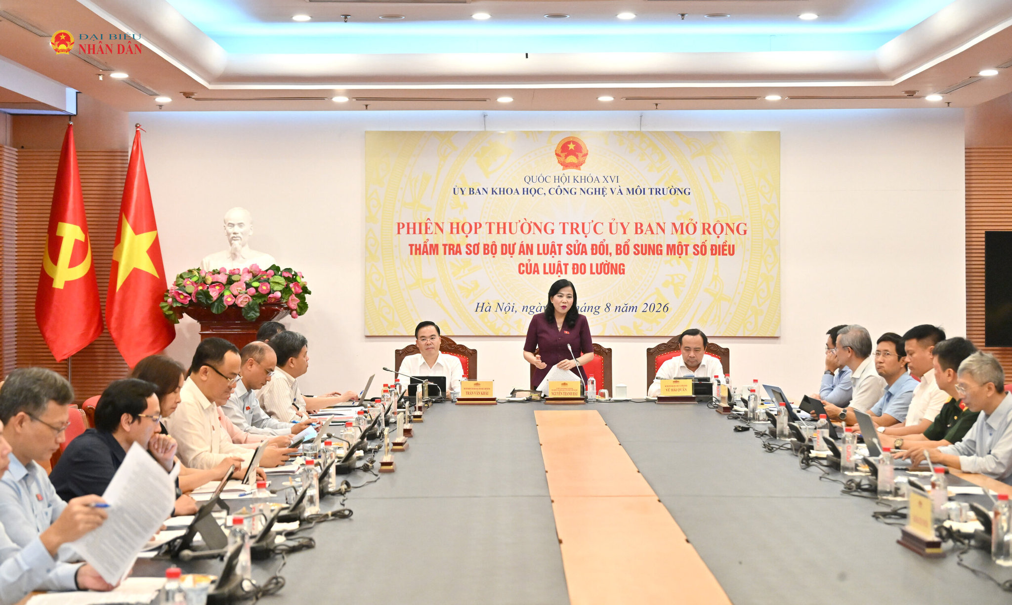 Chủ nhiệm Ủy ban Khoa học, Công nghệ và Môi trường Nguyễn Thanh Hải phát biểu khai mạc phiên họpVQK_4695