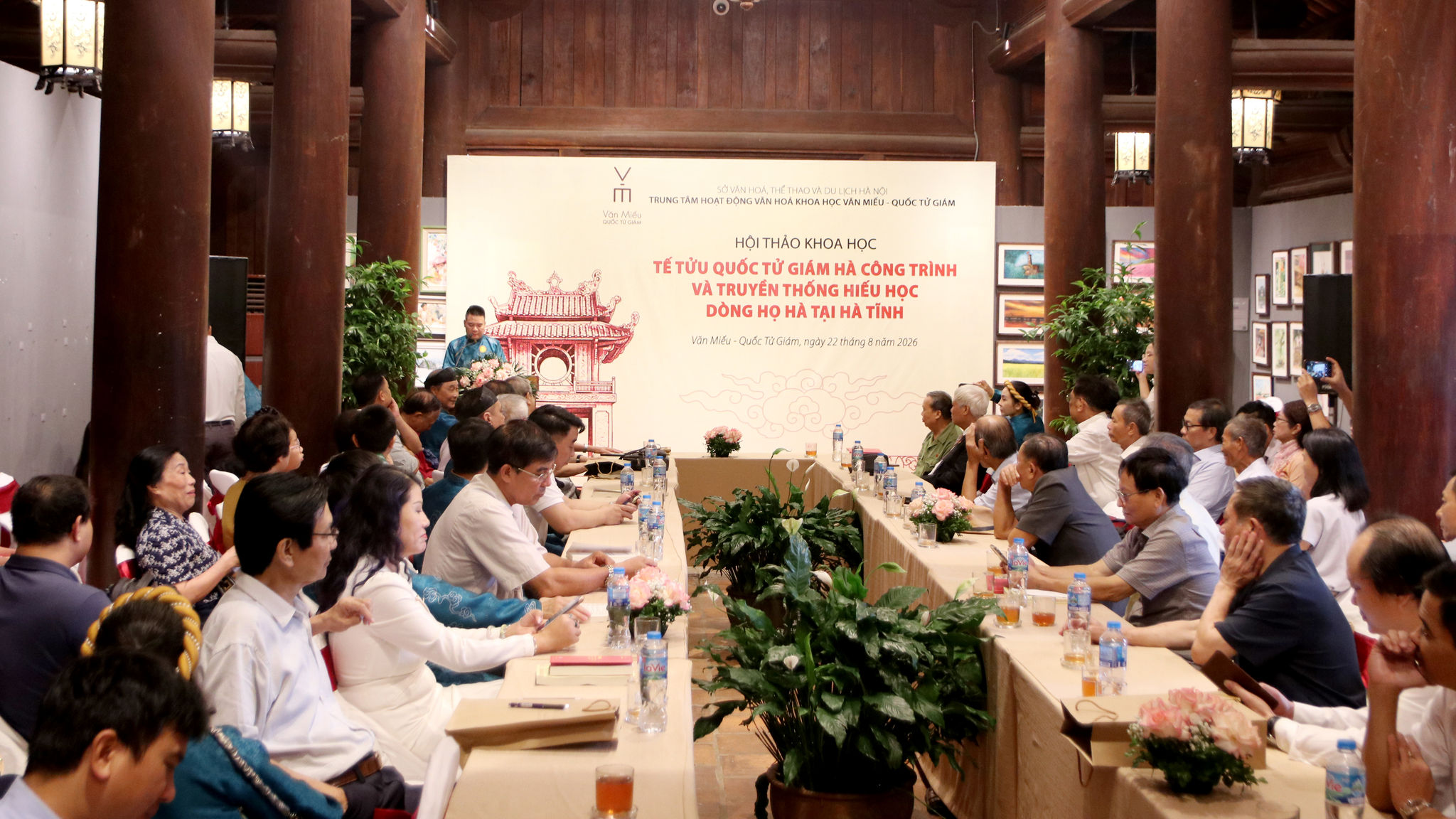 Toàn cảnh hội thảo