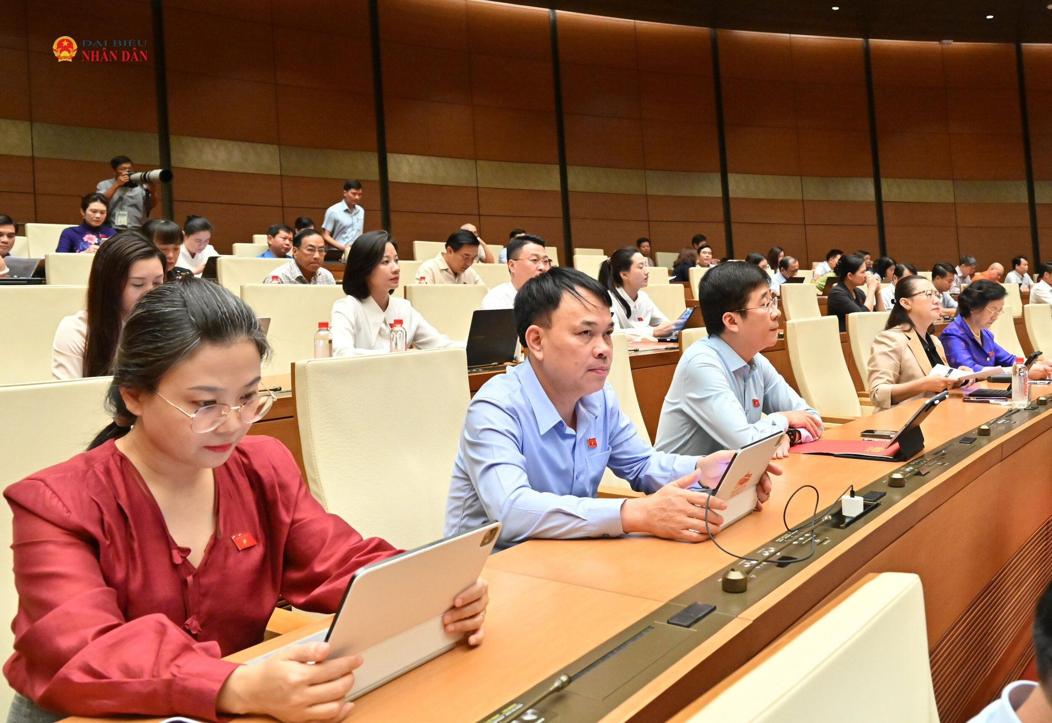 Các đại biểu dự phiên họp