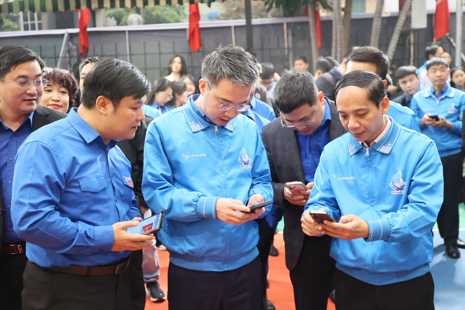 Tận dụng sức lan tỏa của mạng xã hội, chiến dịch đưa những thông điệp về tình yêu Tổ quốc đến gần hơn với đông đảo thanh niên và cộng đồng.