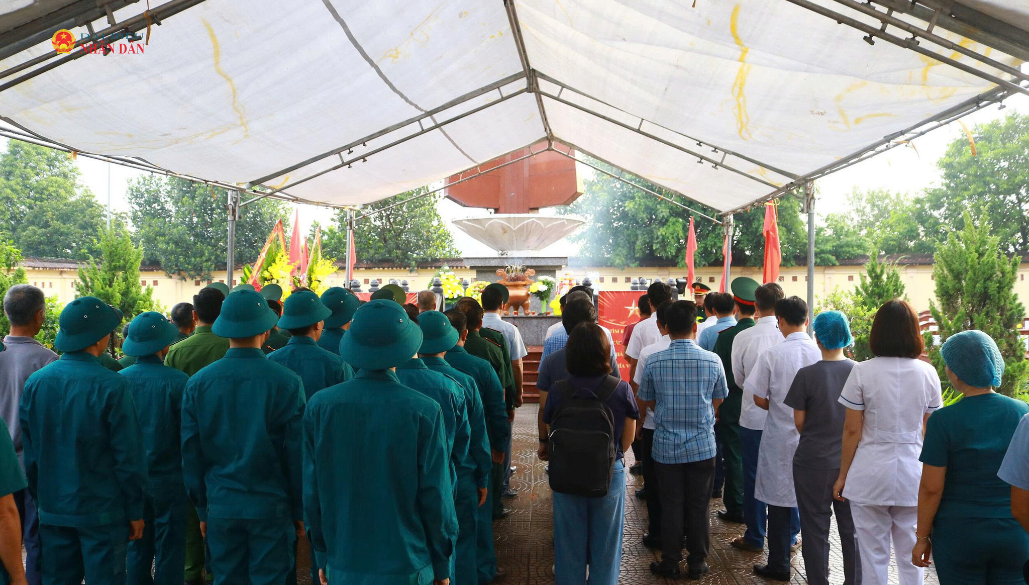 Toàn cảnh buổi lễ thiêng liêng.
