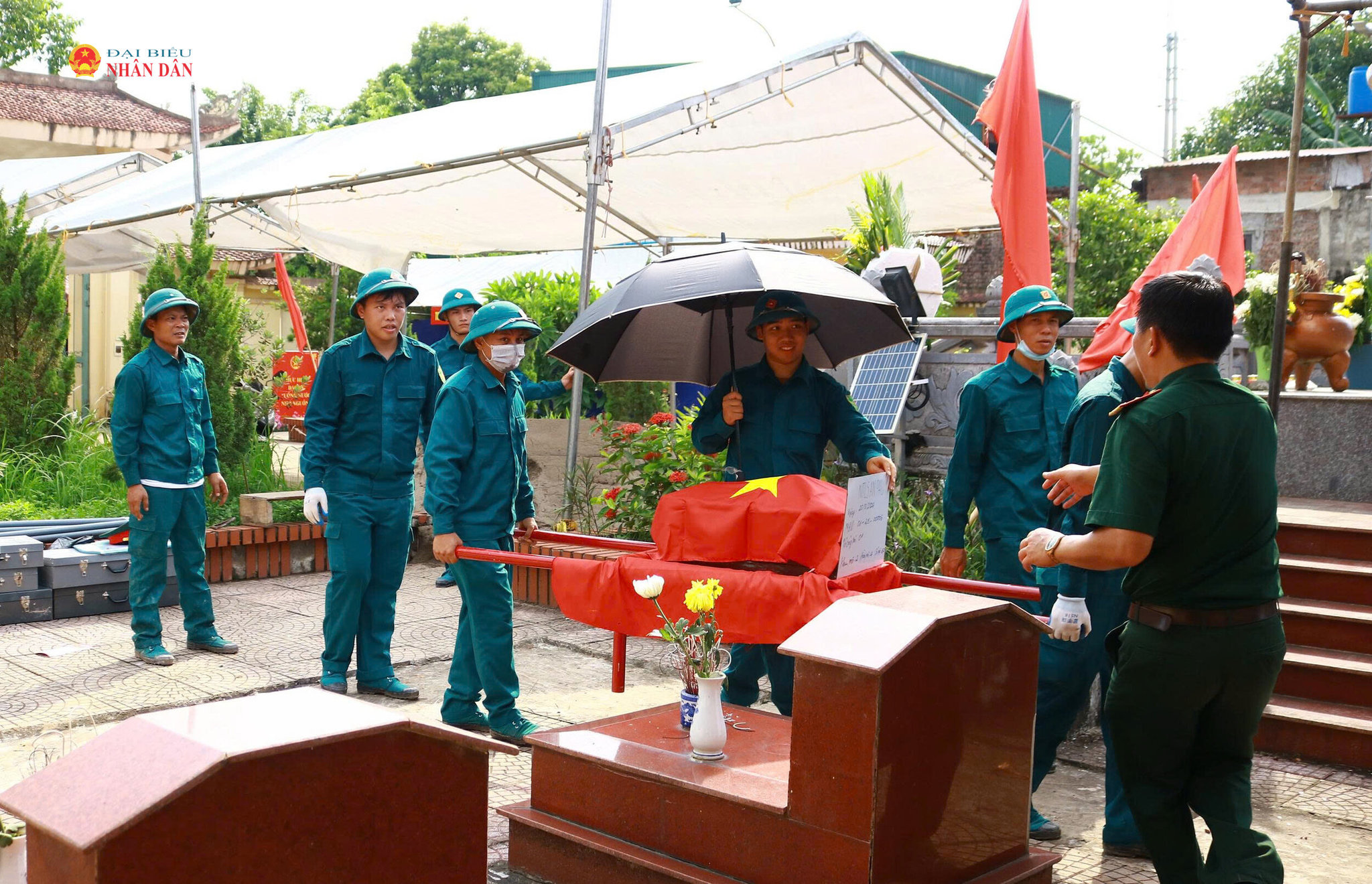 Trang nghiêm không khí Lễ khai quật, lấy mẫu ADN hài cốt liệt sĩ tại Nghĩa trang An Phú