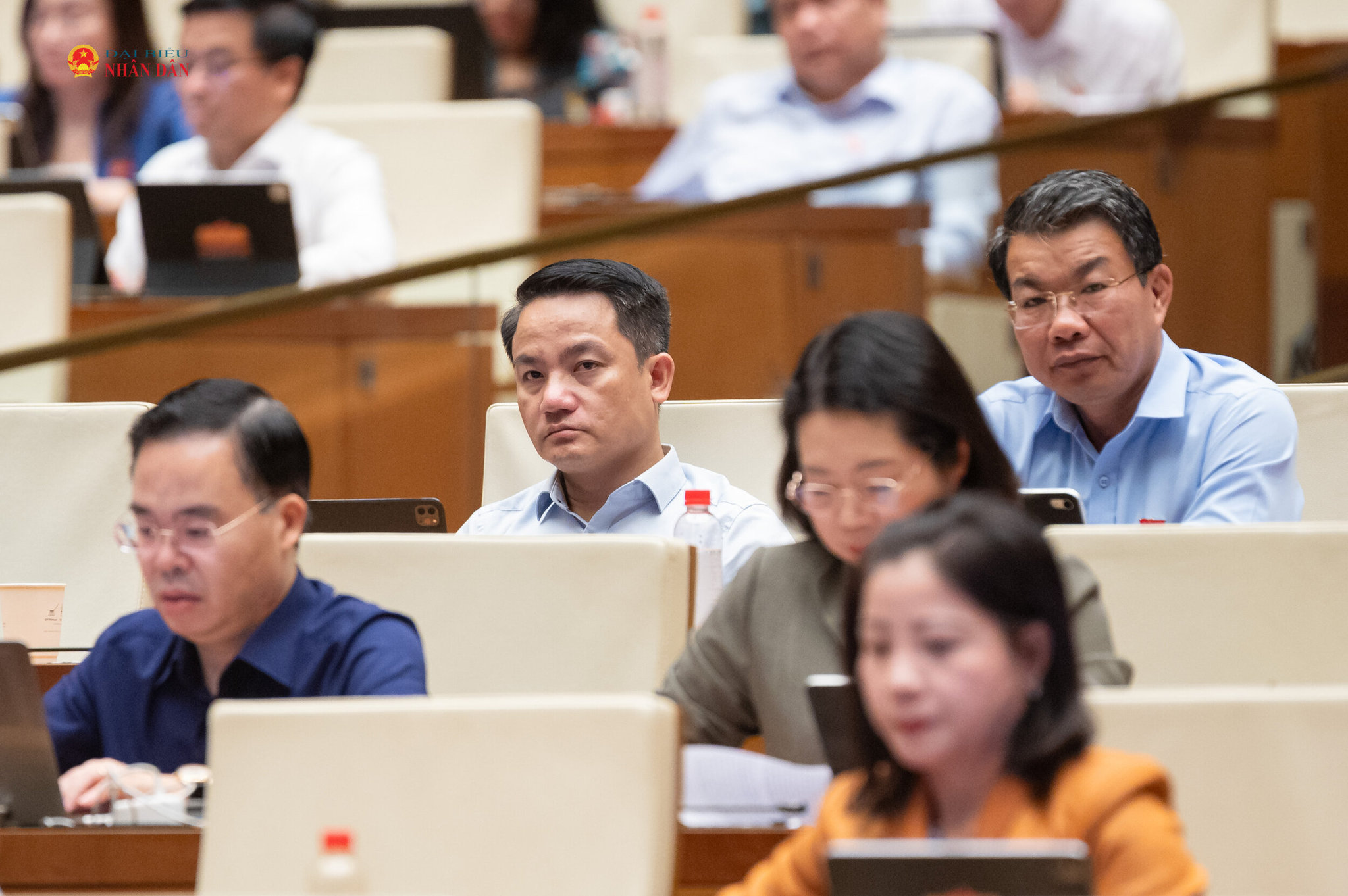 Các đại biểu dự phiên họp