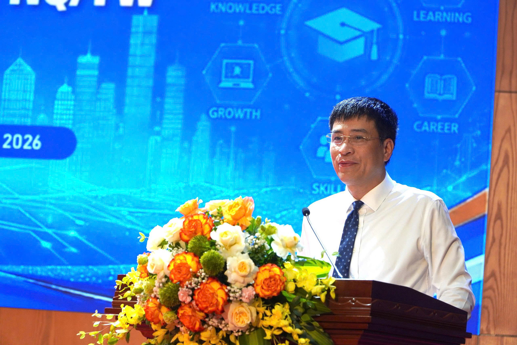 Thứ trưởng Bộ Xây dựng Phạm Minh Hà phát biểu