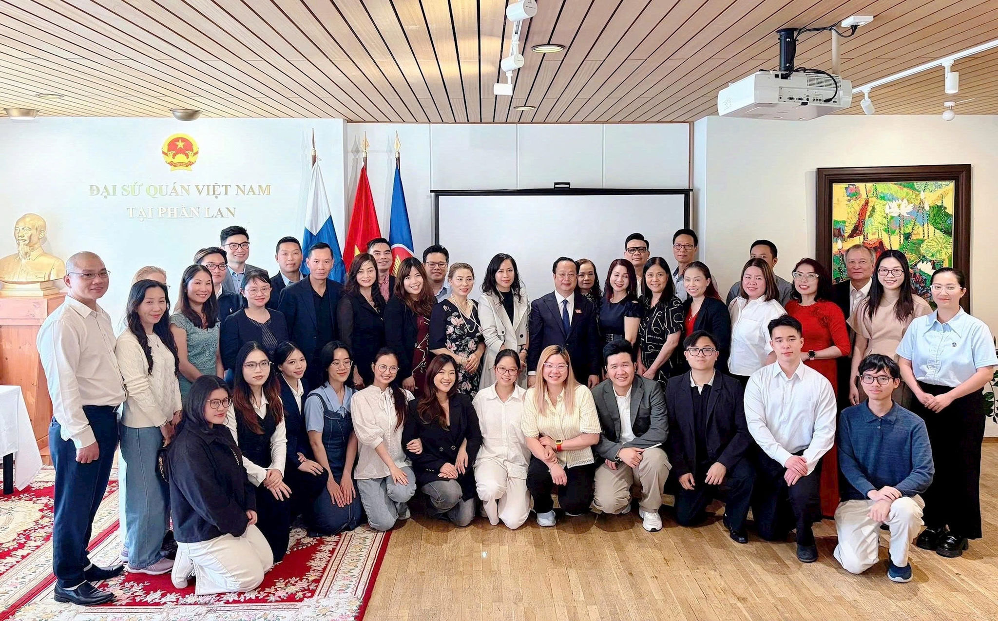 Đoàn công tác thành phố Hà Nội và các chuyên gia, nhà khoa học, kiều bào đang sinh sống, học tập, công tác tại Phần Lan