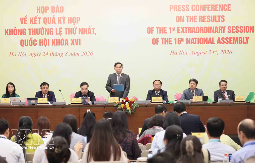 Vice Chairman of the NA Office Nguyen Van Hien speaks at the press conference on August 24. (Photo: VNA)