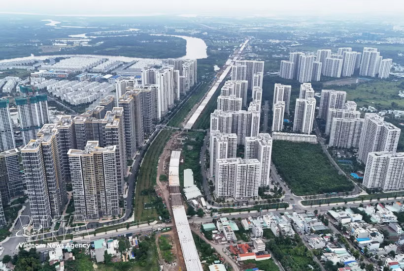 Package XL3 of the Ho Chi Minh City Ring Road 3 passing through Vinhomes Grand Park urban area, Long Binh ward. (Photo: VNA)