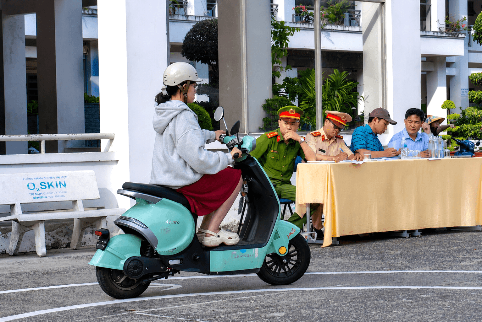 Học sinh trên địa bàn TP. Hồ Chí Minh trong một chương trình tuyên truyền về an toàn giao thông