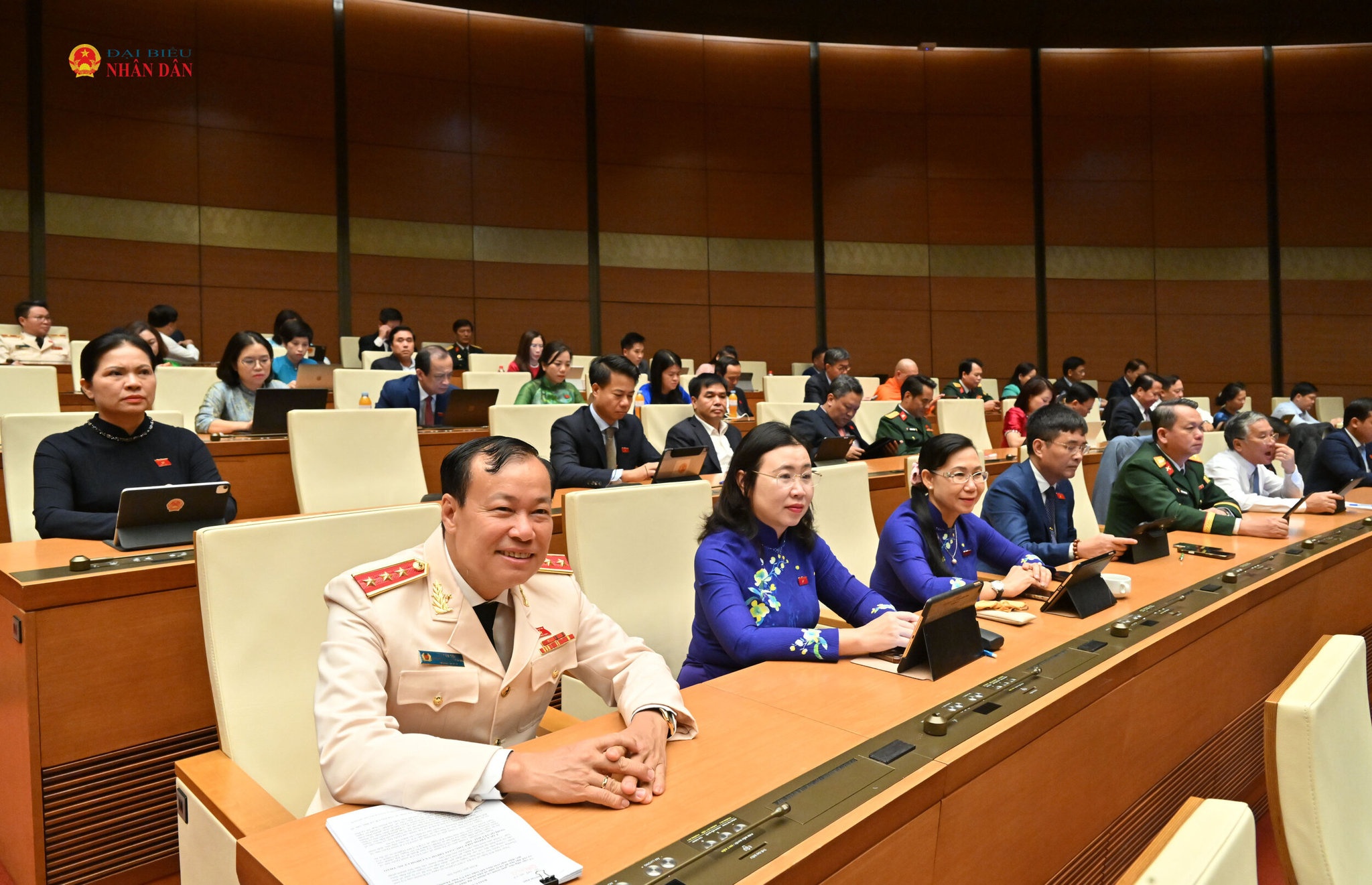 Các đại biểu dự phiên họp