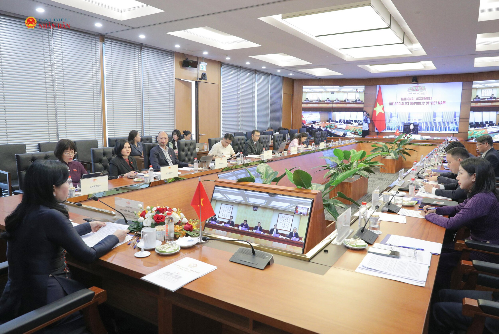 Toàn cảnh