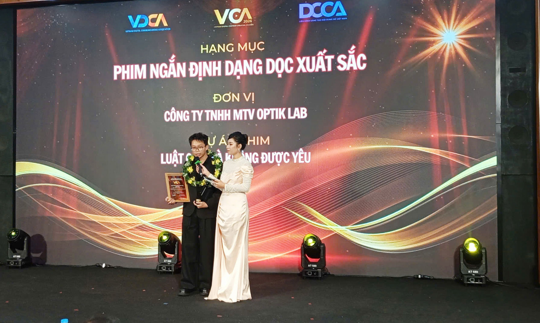 Công ty TNHH MTV Otiklab nhận giải thưởng hạng mục phim ngắn định dạng dọc xuất sắc
