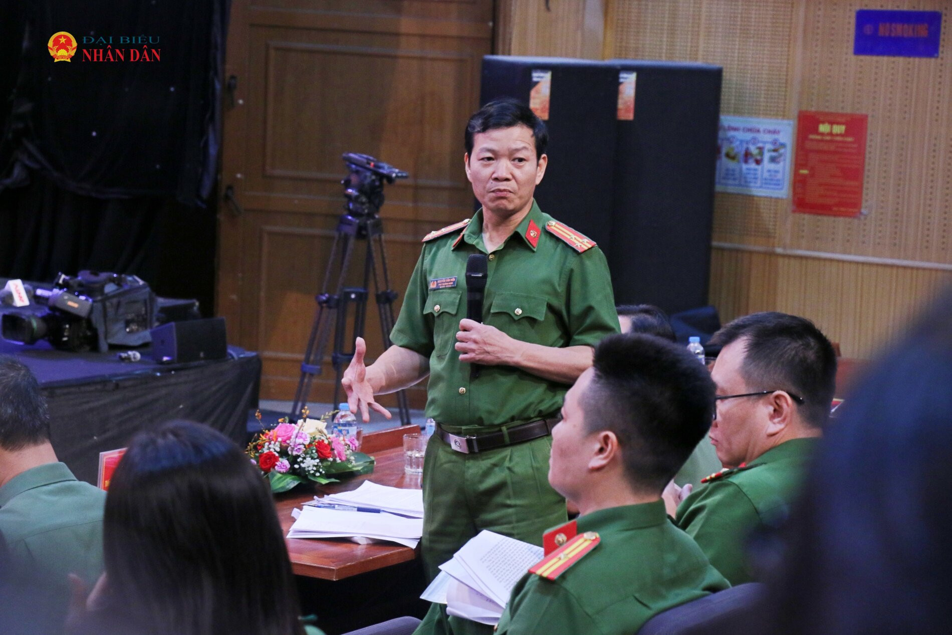 Các đại biểu thảo luận về những điểm mới của các chính sách