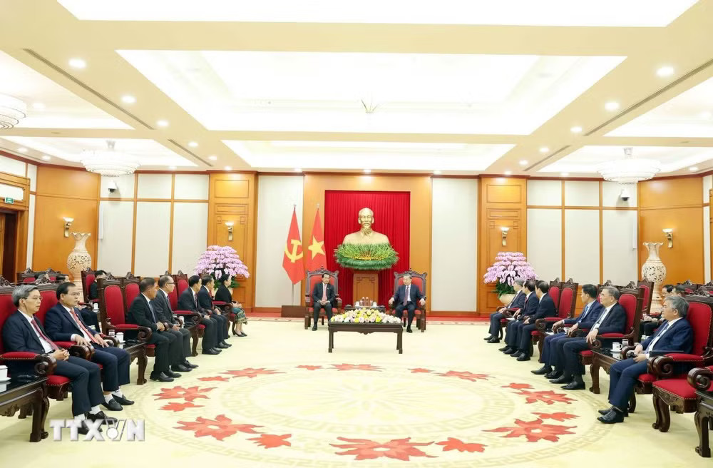 Tổng Bí thư, Chủ tịch nước Tô Lâm tiếp đồng chí Vanhxay Phongsavanh, Ủy viên Bộ Chính trị, Bí thư Trung ương Đảng, Chủ nhiệm Ban Kiểm tra Trung ương, Tổng Thanh tra Nhà nước, Trưởng Ban Phòng chống tham nhũng Trung ương Lào
