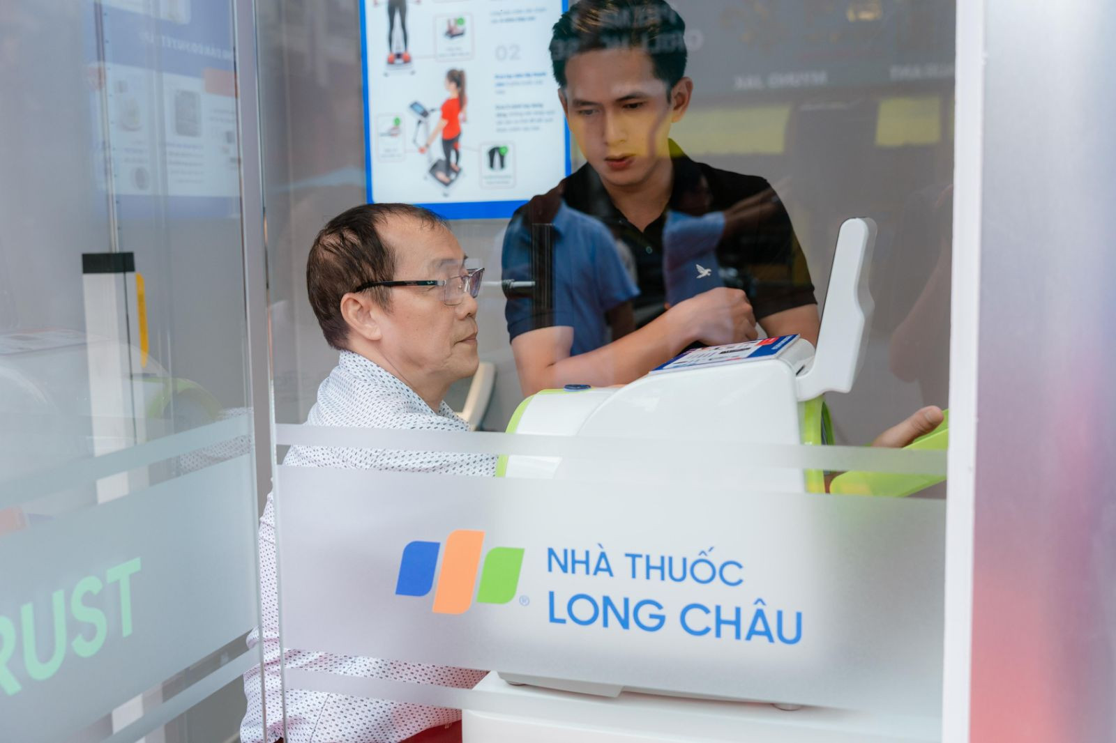 Tiện ích y tế thông minh phục vụ nhu cầu chăm sóc sức khỏe thiết yếu hàng ngày