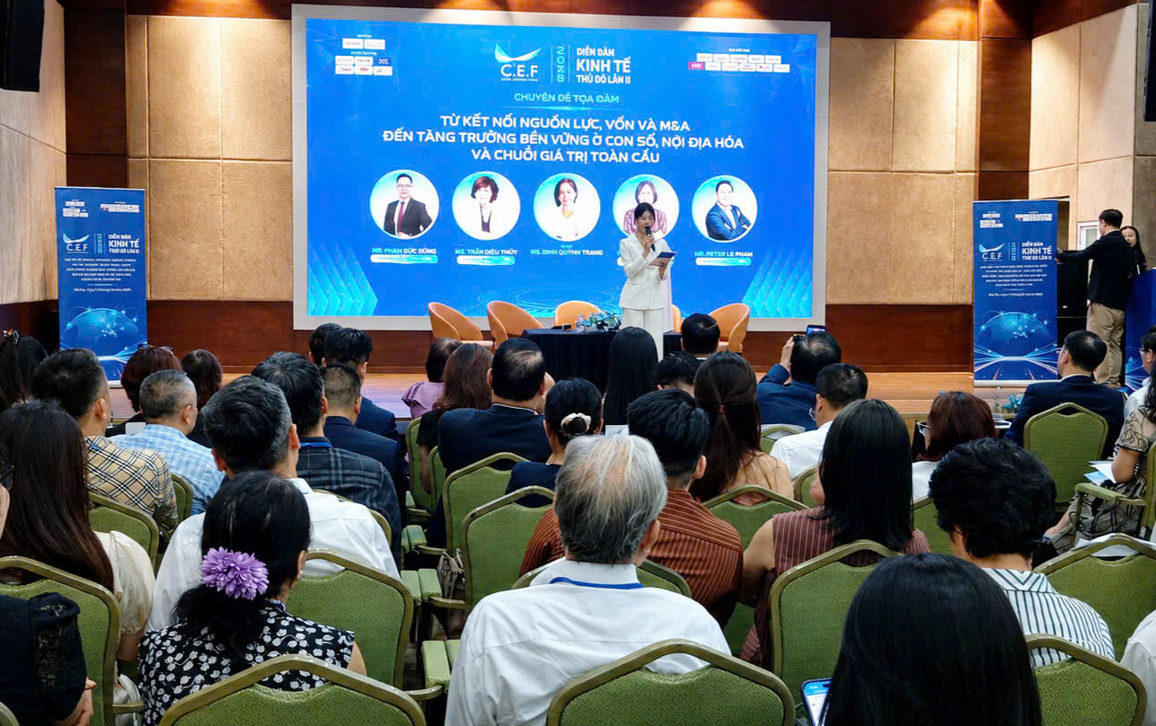 Toàn cảnh diễn đàn