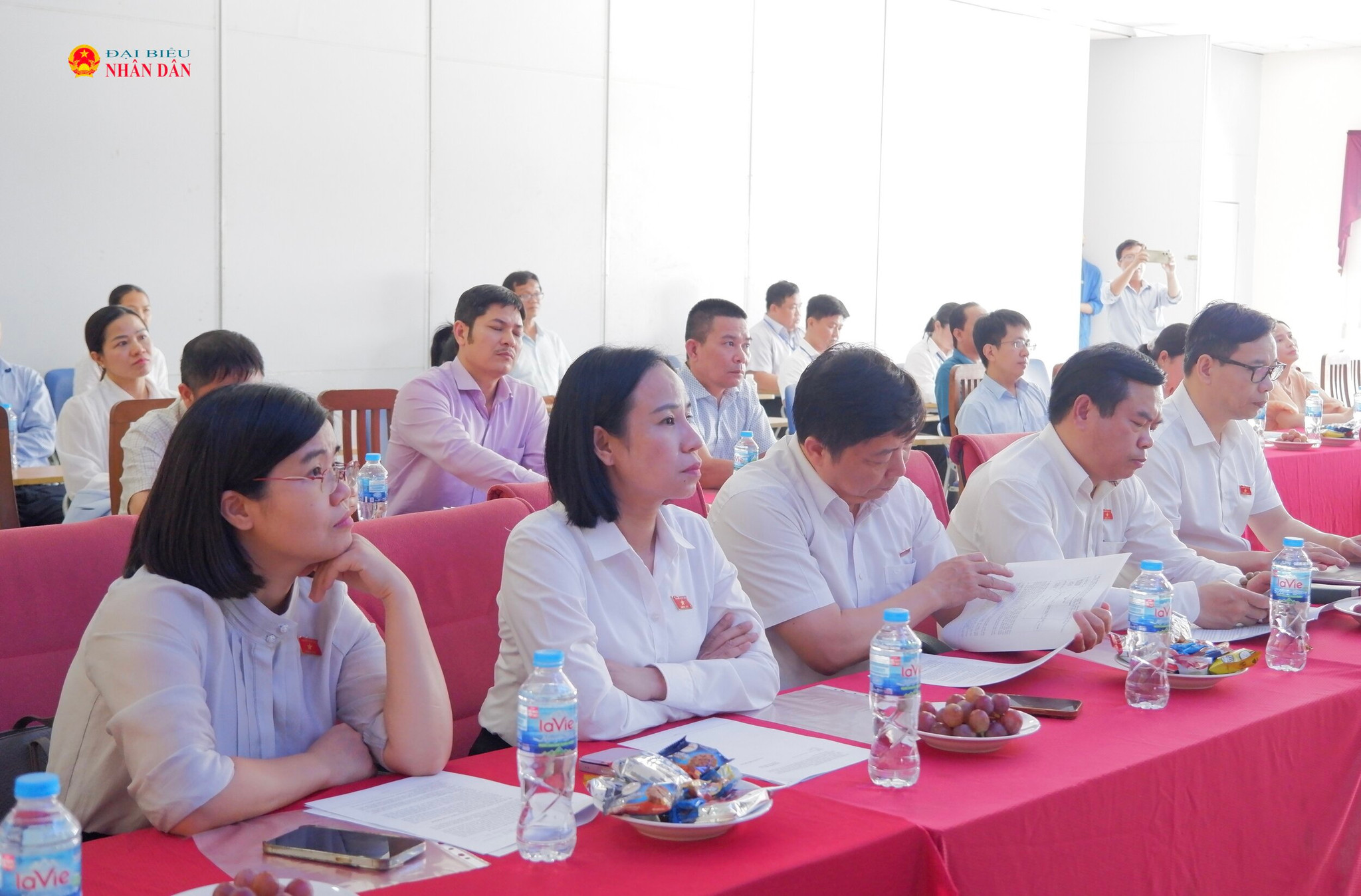 Thành viên Đoàn khảo sát tại cuộc làm việc