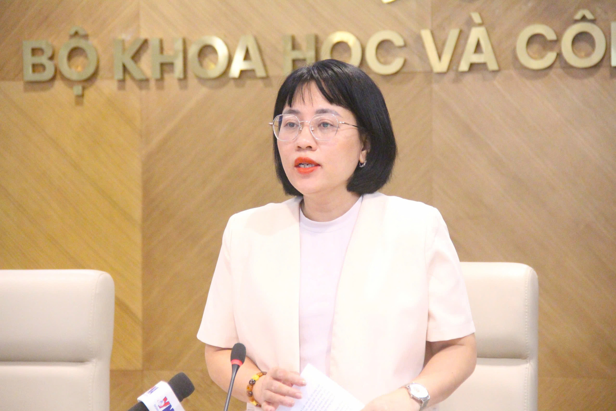 Giám đốc Trung tâm truyền thông Khoa học và Công nghệ Nguyễn Thị Hải Hằng phát biểu