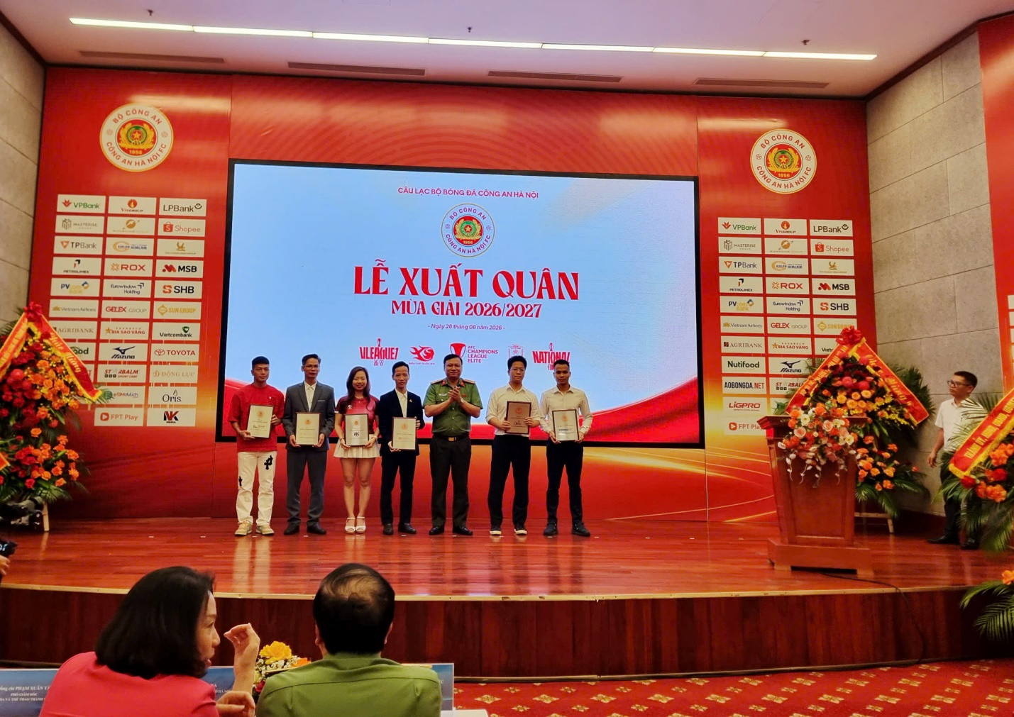 CLB Bóng đá Công an Hà Nội xuất quân, quyết tâm chinh phục mùa giải 2026/2027