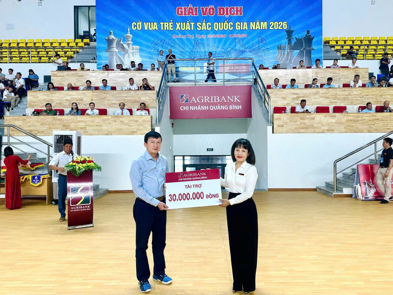 Agribank Chi nhánh Quảng Bình tham gia tài trợ 30 triệu đồng với tư cách Nhà tài trợ đồng hành