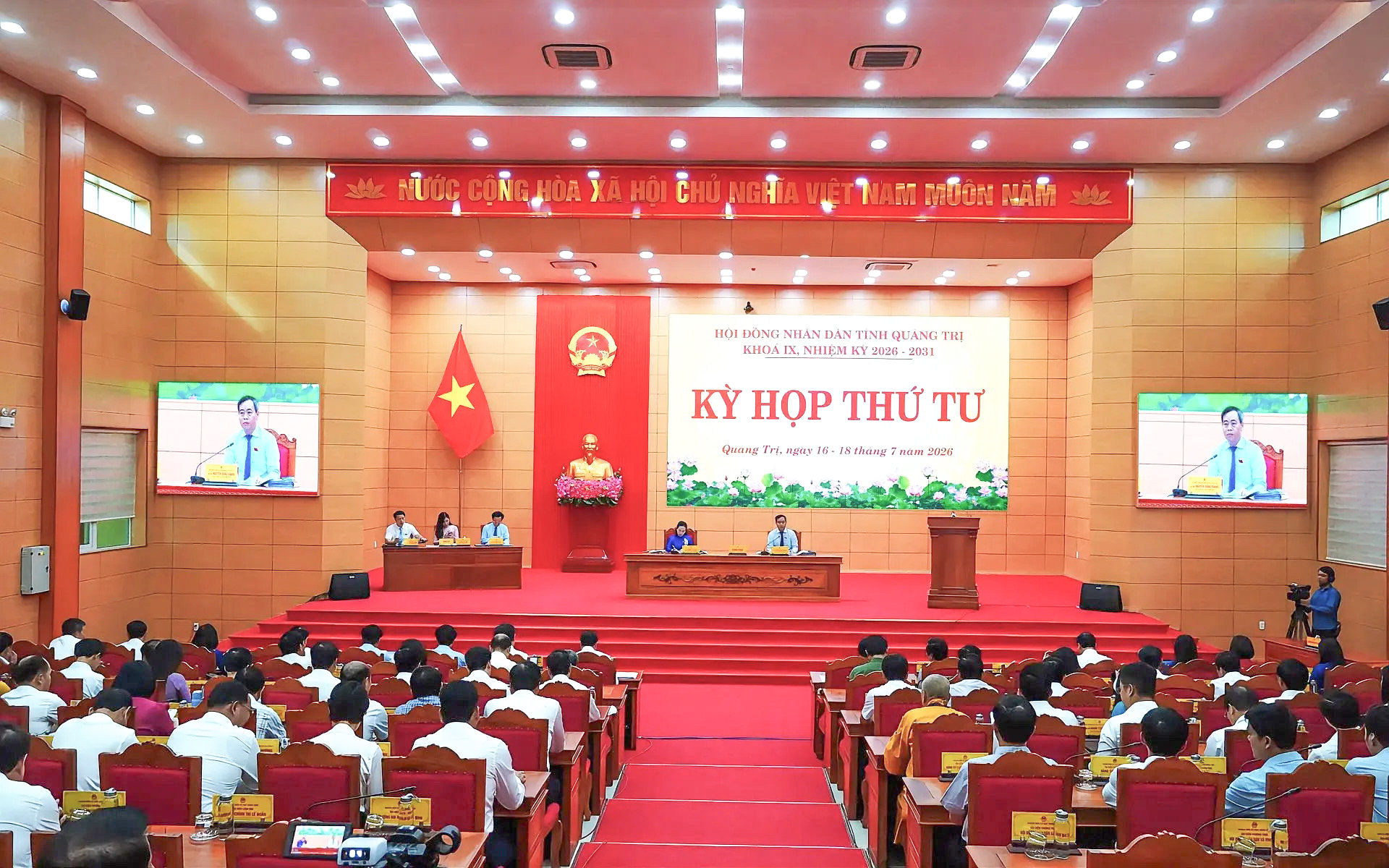 Toàn cảnh Kỳ họp thứ Tư, HĐND tỉnh Quảng Trị khóa IX