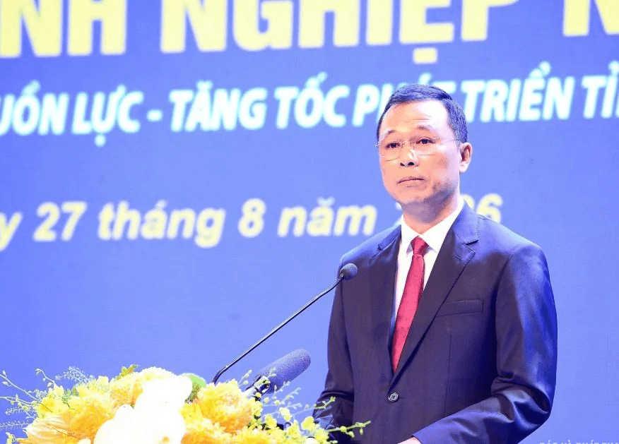 Phó Bí thư Tỉnh ủy, Chủ tịch UBND tỉnh Thanh Hóa Tô Anh Dũng phát biểu khai mạc