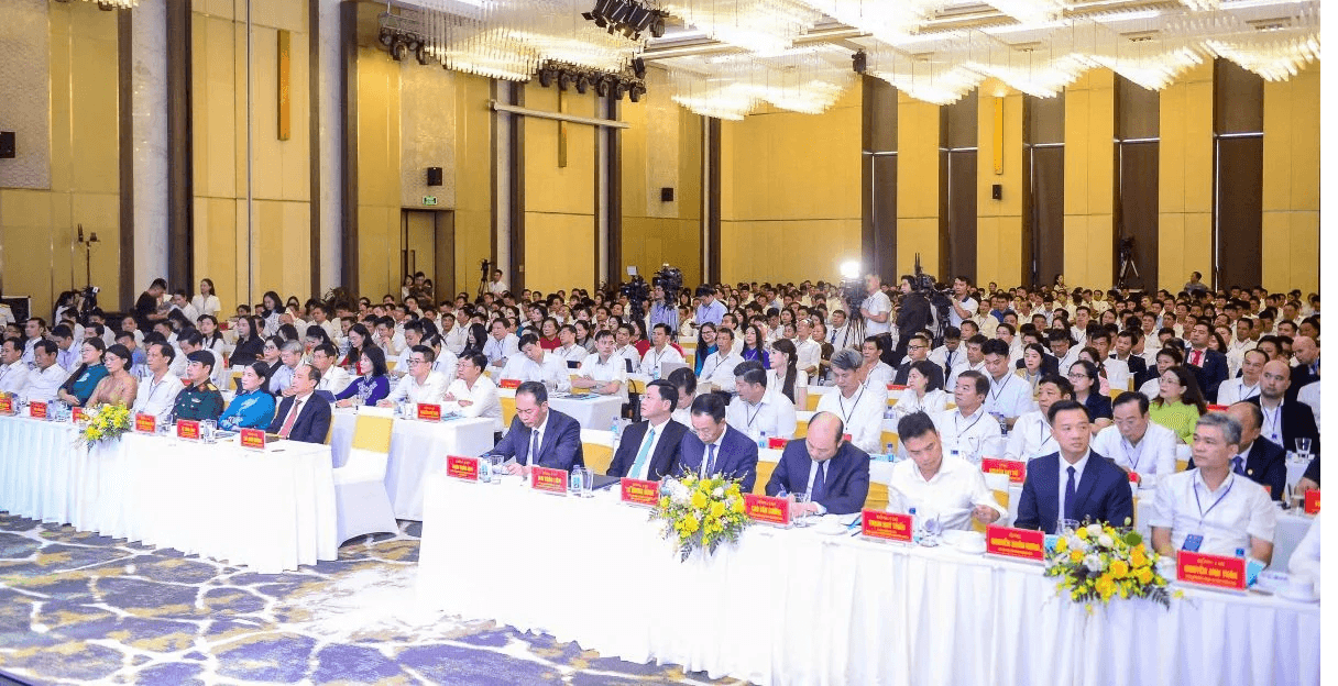 Các đại biểu tham dự hội nghị