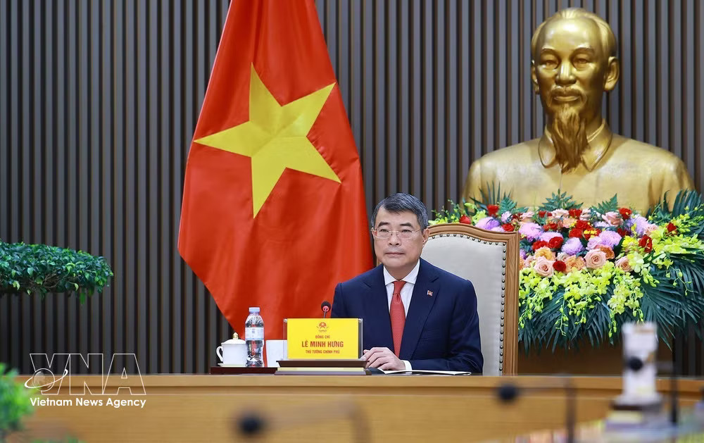 Prime Minister Le Minh Hung on August 28 holds phone talks with German Chancellor Friedrich Merz. (Photo: VNA) vnanet-hung2.jpg