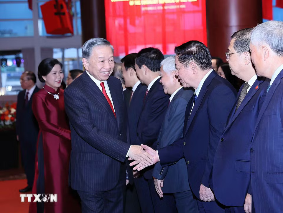 powrwy1zd5i8abwhelu4qvh-qhs-_ttxvn-tong-bi-thu-chu-tich-nuoc-to-lam-chu-tri-chuong-trinh-ky-niem-81-nam-quoc-khanh-29-1.jpg.avif?md5=S1yQgFw40_dEs6djIR4Khw&expires=1788244627