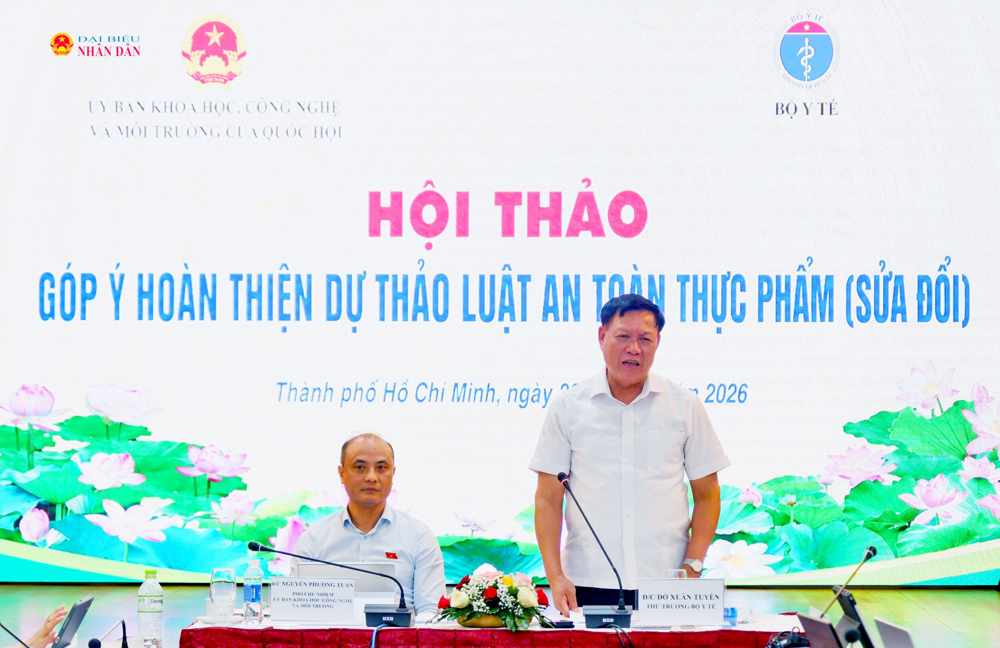 Thứ trưởng Bộ Y tế Đỗ Xuân Tuyên phát biểu