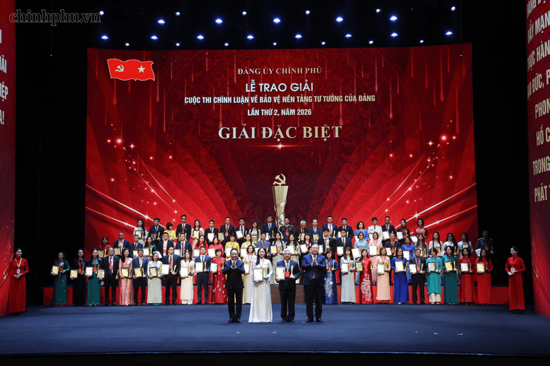 Tối 20/8/2026, tại Hà Nội, Đảng ủy Chính phủ tổ chức Lễ trao giải Cuộc thi chính luận về bảo vệ nền tảng tư tưởng của Đảng trong Đảng bộ Chính phủ lần thứ 2, năm 2026