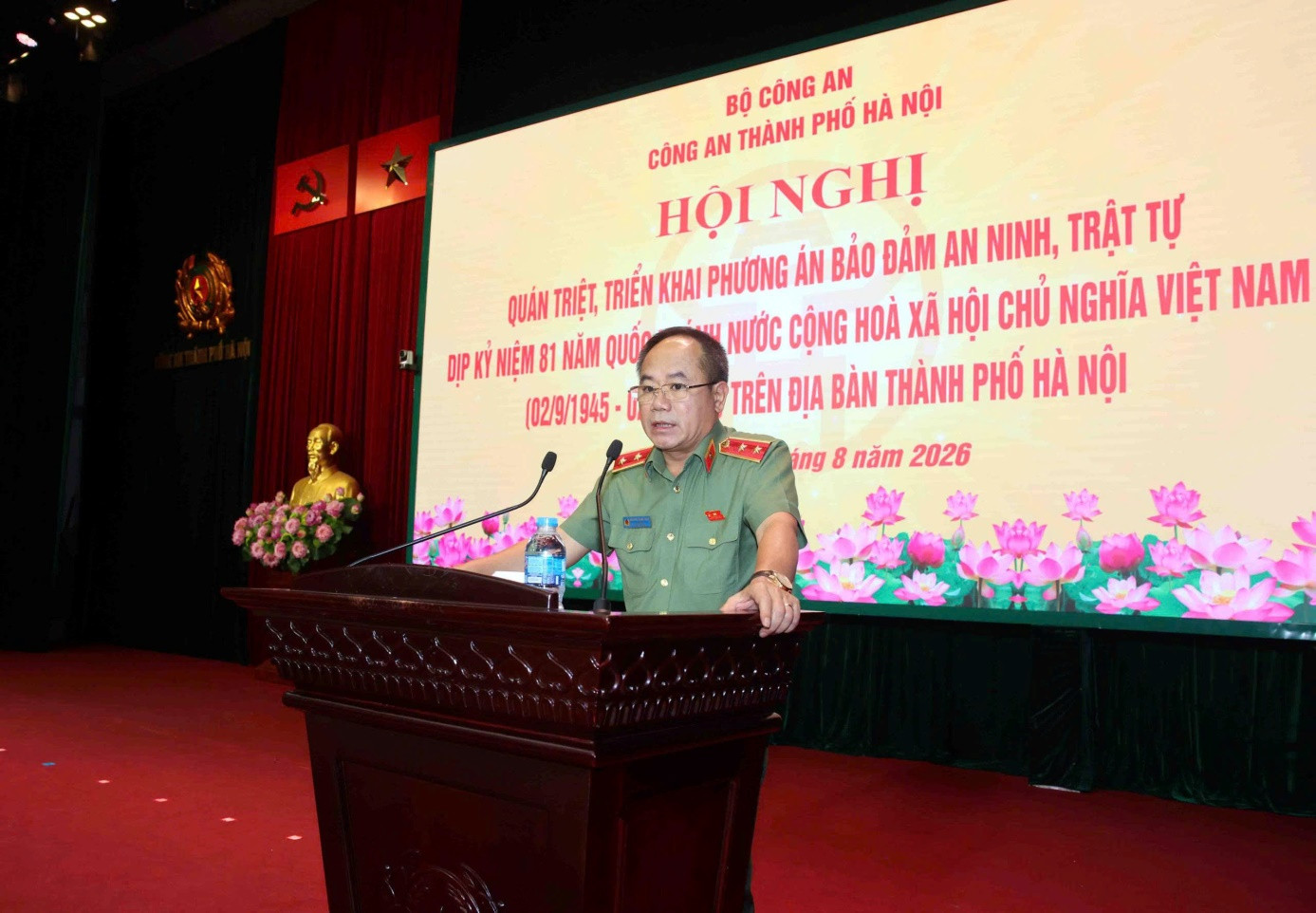 Trung tướng, Anh hùng lực lượng vũ trang nhân dân Nguyễn Thanh Tùng, Ủy viên Ban Thường vụ Thành ủy, Bí thư Đảng ủy, Giám đốc CATP phát biểu chỉ đạo tại Hội nghị. (