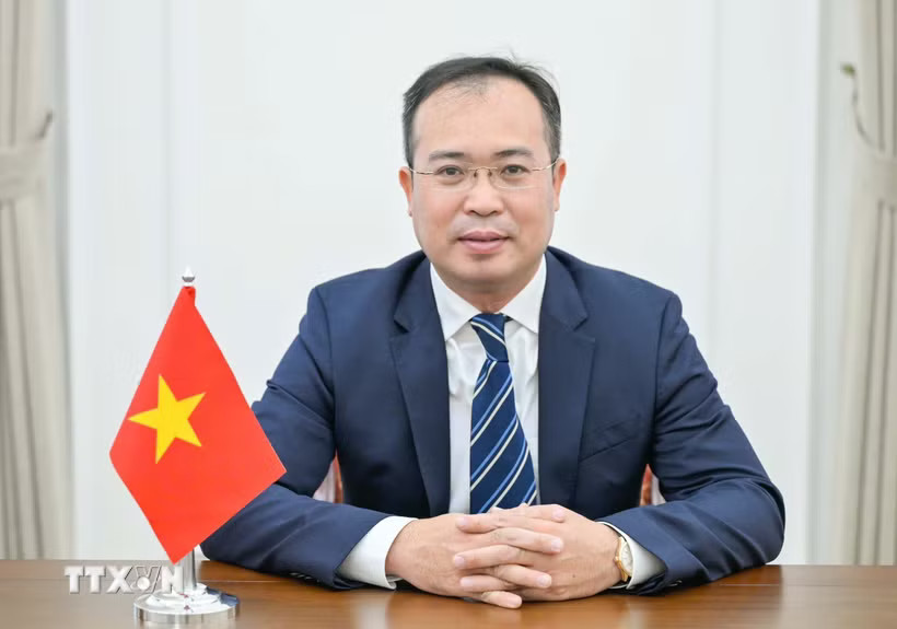 Đại sứ Việt Nam tại Kyrgyzstan, thường trú tại Kazakhstan Nguyễn Thành Lê. (Ảnh: TTXVN phát)