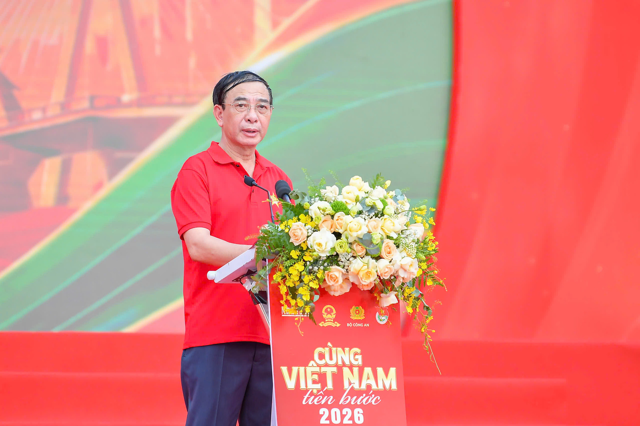 Bộ trưởng Bộ Quốc phòng, Đại tướng Phan Văn Giang chúc mừng thành công của sự kiện