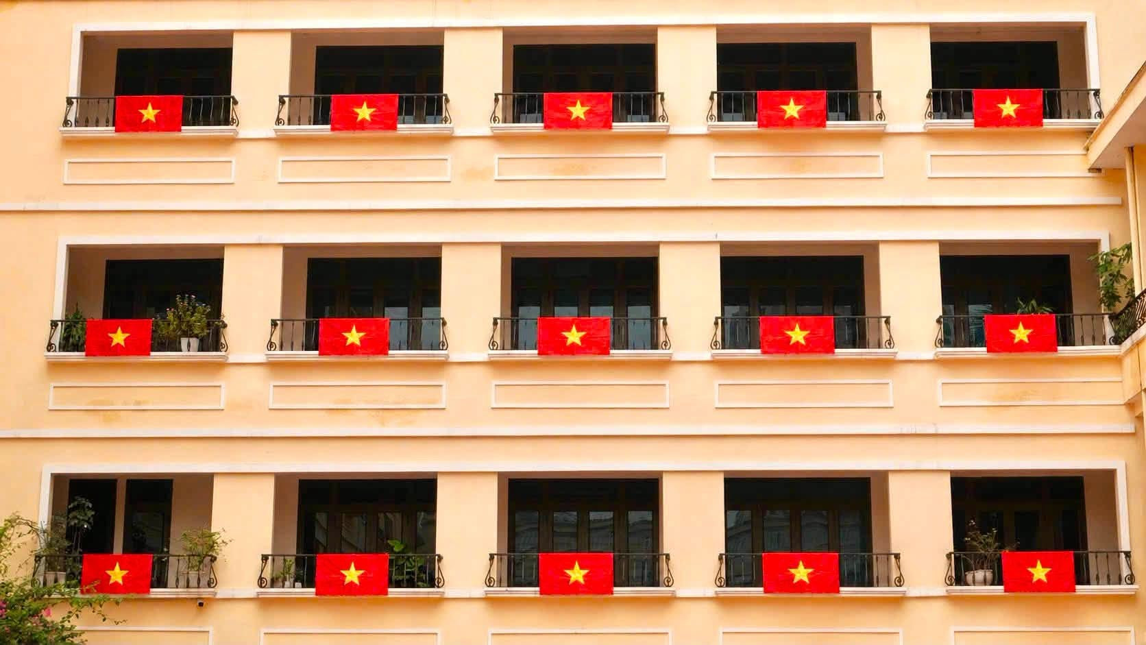 Nhân văn 2