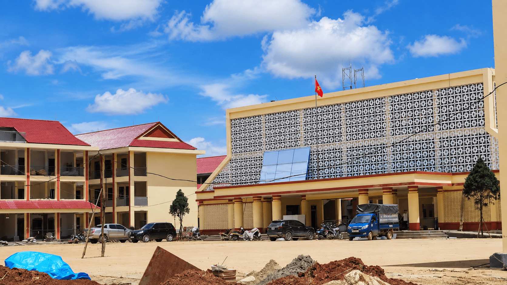 Trường Phổ thông nội trú liên cấp Tiểu học và THCS Quốc Khánh về cơ bản đã hoàn thiện