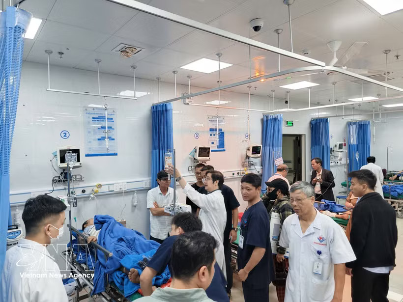 The injured victims are receiving treatment at Hung Vuong Gia Lai Hospital. (Photo: VNA) 