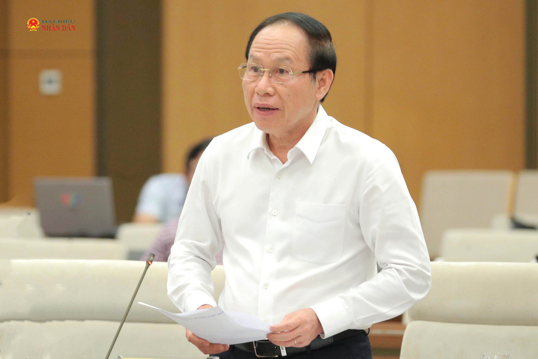Phó Thủ tướng Chính phủ Lê Tiến Châu phát biểu tại phiên họp