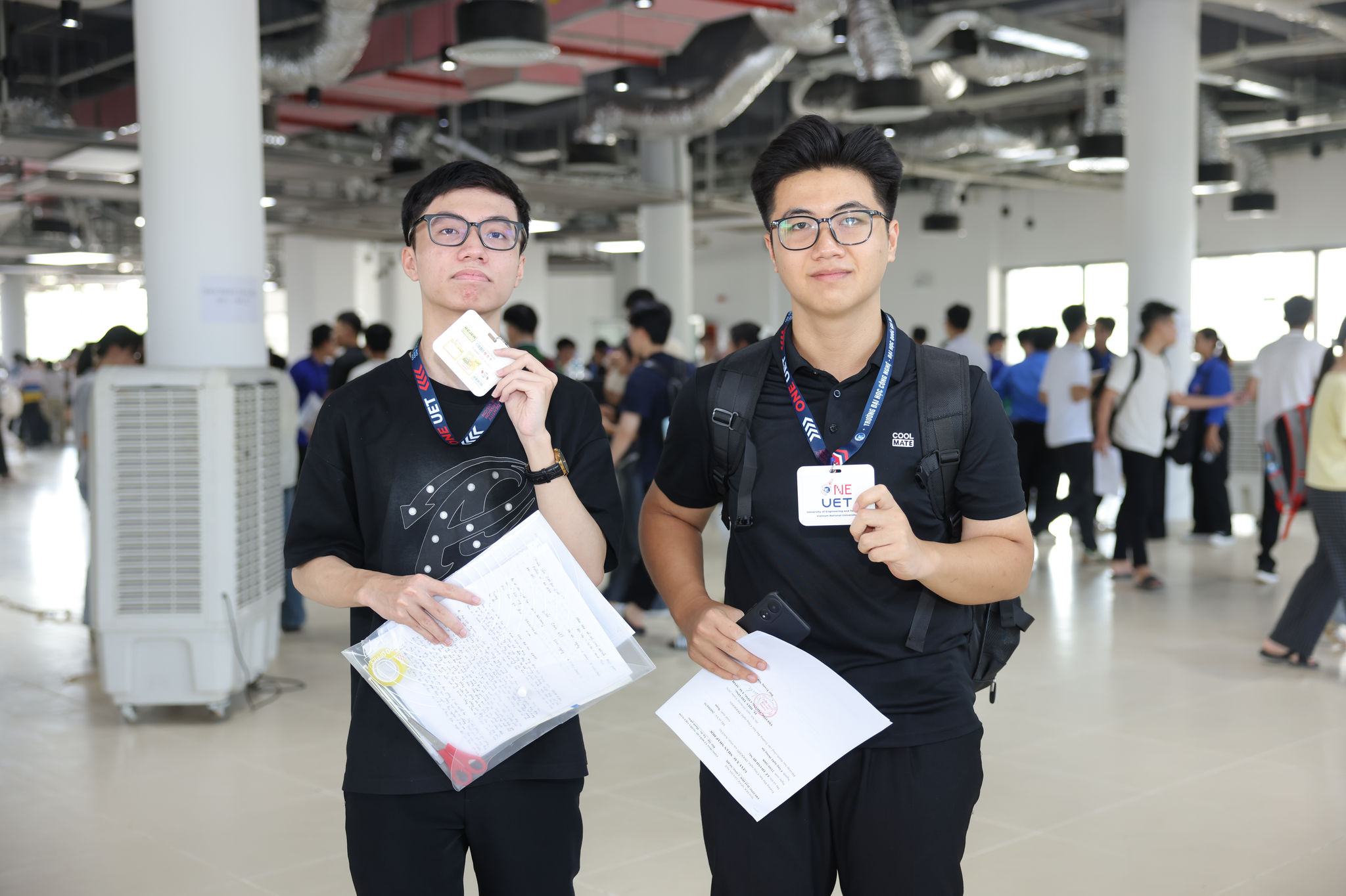 Các tân sinh viên Trường Đại học Công nghệ trong ngày nhập học