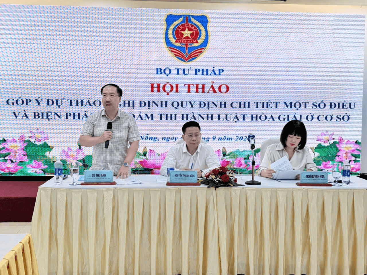 Cục trưởng Cục Phổ biến, giáo dục pháp luật và Trợ giúp pháp lý Cù Thu Anh phát biểu định hướng nội dung Hội thảo