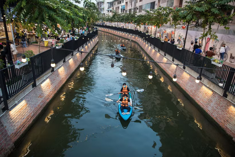 Tourists in Bangkok, Thailand. (Photo: Xinhua/VNA)