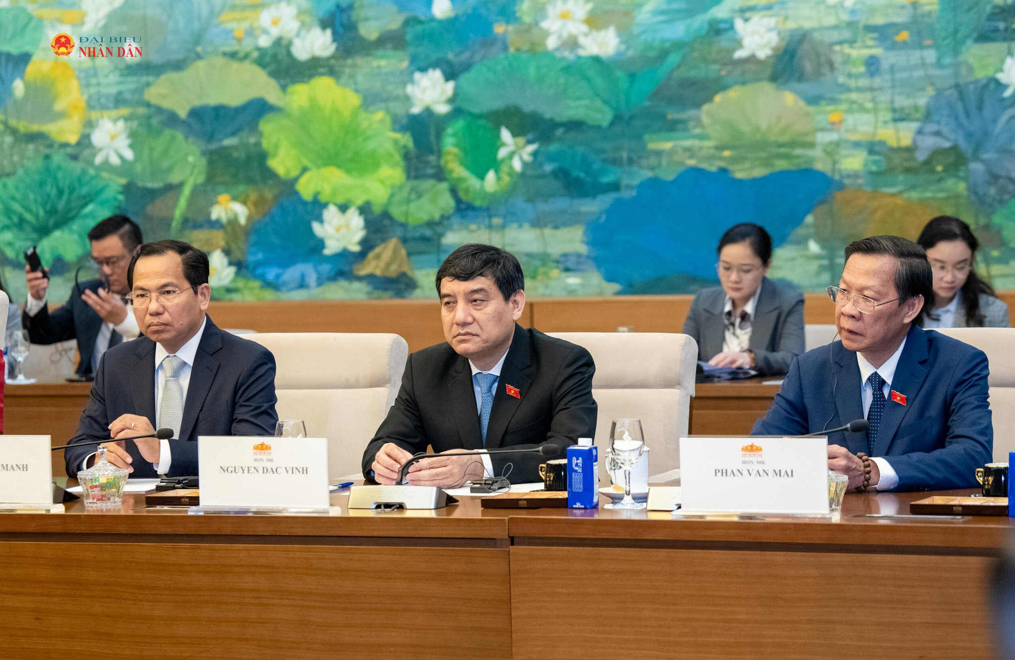 Các đại biểu dự cuộc hội kiến