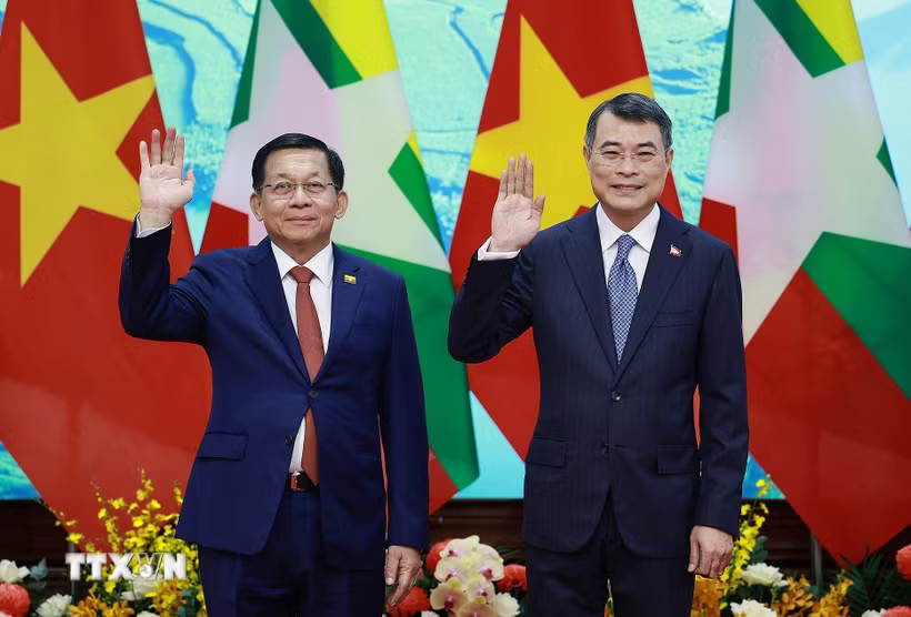 Thủ tướng Lê Minh Hưng hội kiến Tổng thống nước Cộng hòa Liên bang Myanmar Min Aung Hlaing. (Ảnh: Dương Giang/TTXVN)
