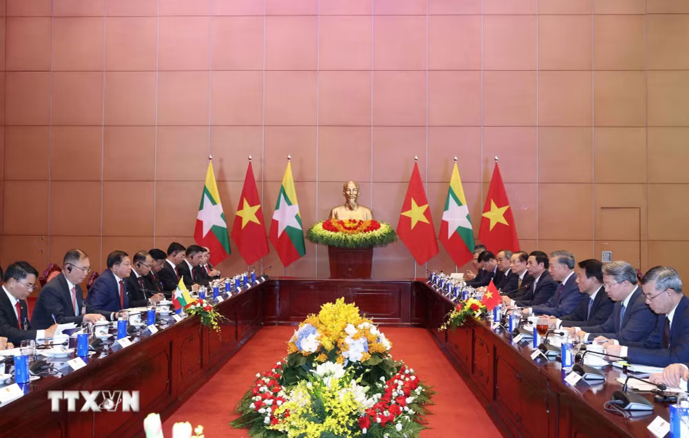 Tổng Bí thư, Chủ tịch nước Tô Lâm và Tổng thống Myanmar Min Aung Hlaing hội đàm